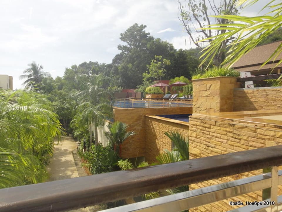 На территории Avani Ao Nang Cliff Krabi Resort