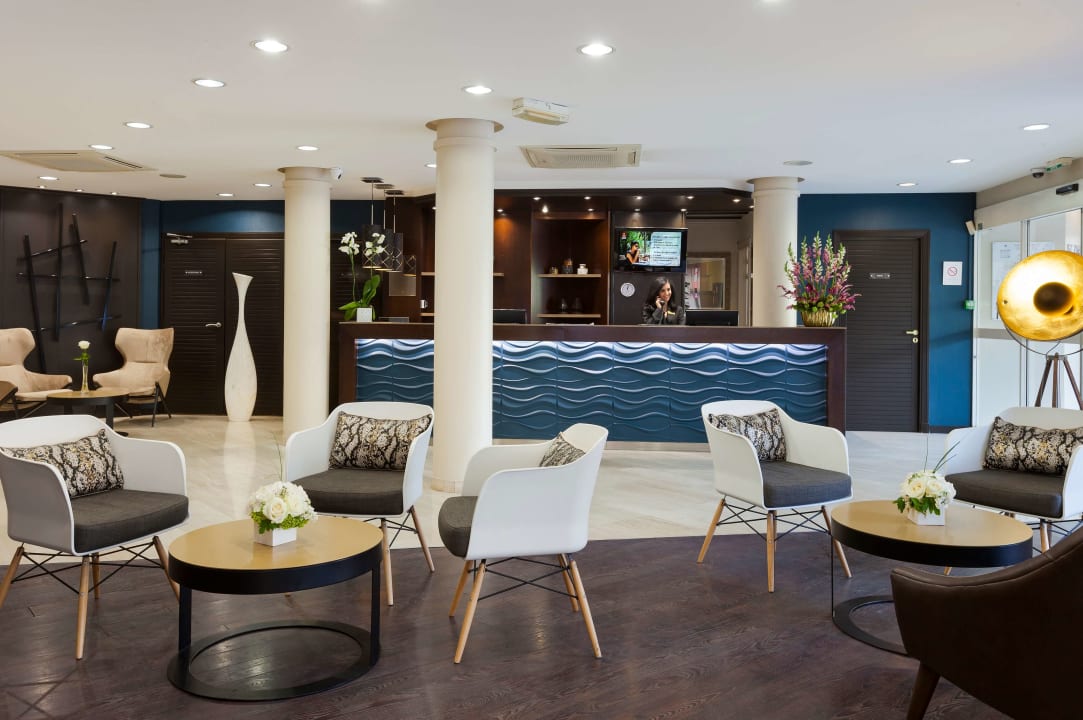 Lobby Nehô Suites Cannes Croisette