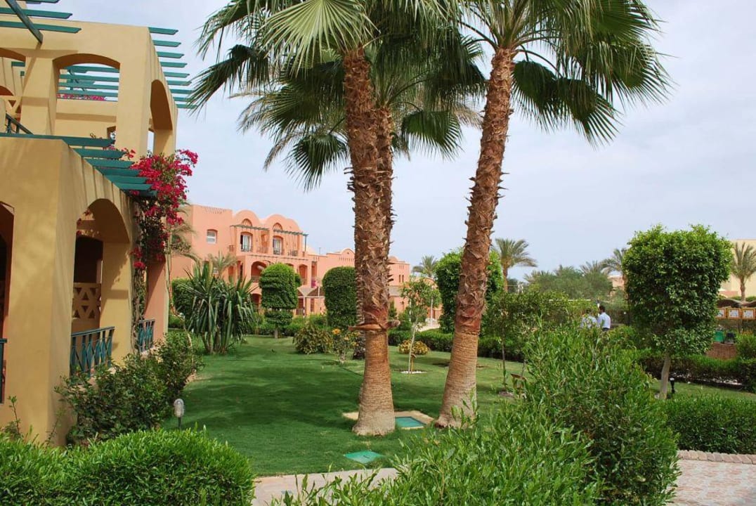 Anlage zum Strand Hotel JAZ Makadi Star & Spa