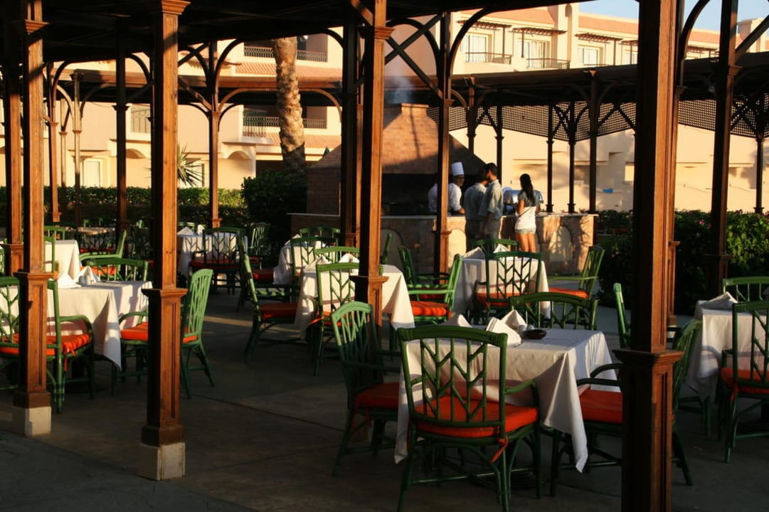 Grill place Pyramisa Beach Resort Sahl Hasheesh