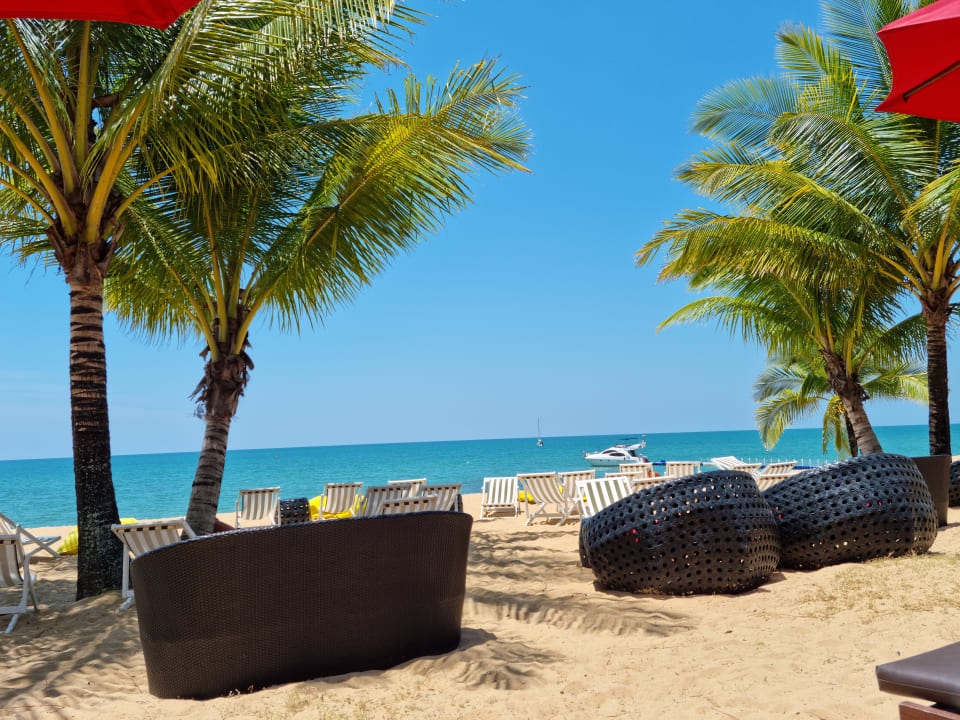 Strand Ramada Khao Lak Resort