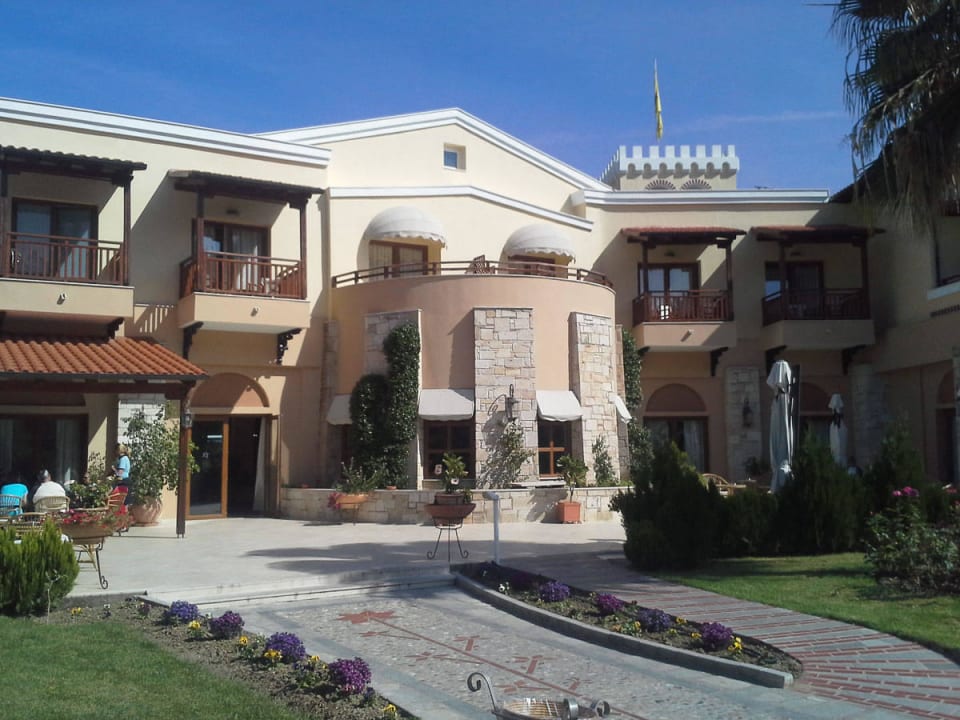 Eingang zum Restaurant Aegean Melathron Thalasso Spa Hotel