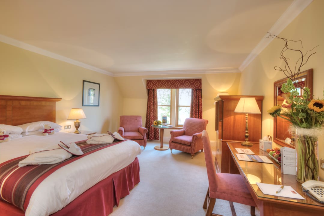 Zimmer Muthu Newton Hotel