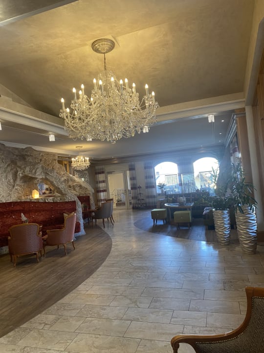 Lobby Hotel Bergknappenhof
