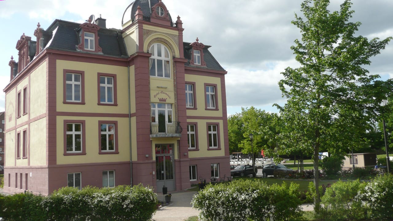 Von der Altstadt aus Hotel Harmonie