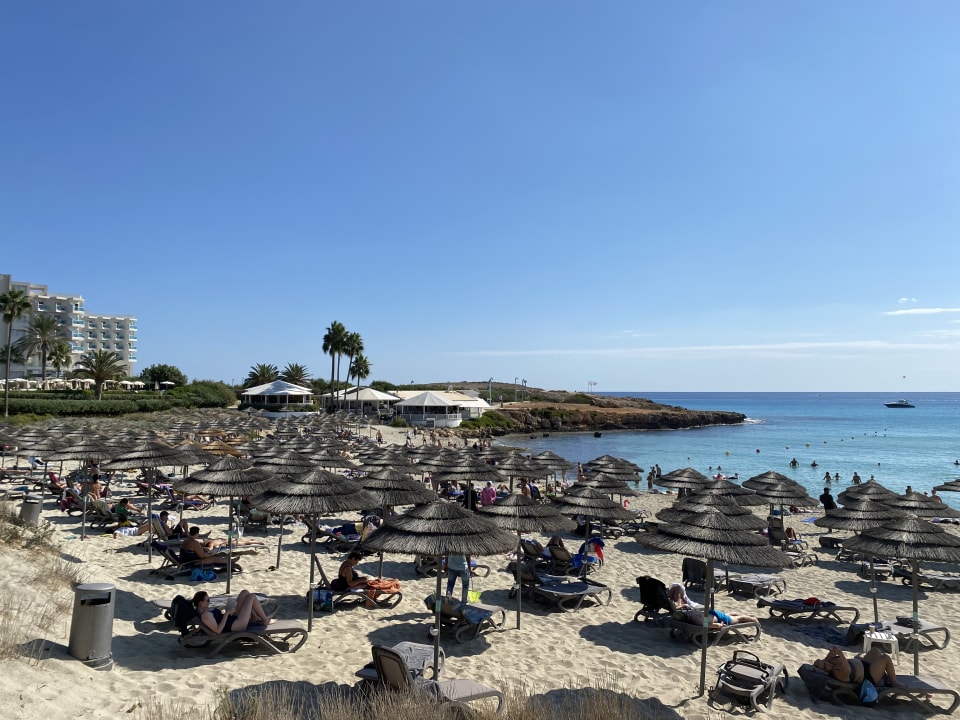 Strand Hotel Nissi Beach Resort