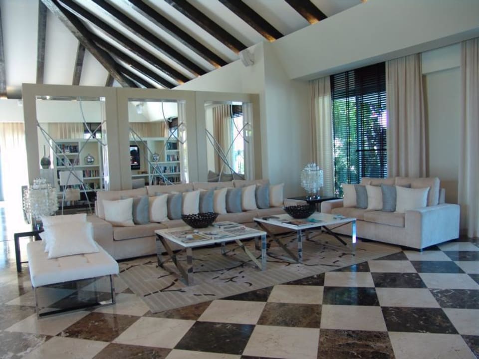 Red-Level-Lounge Gran Melia Palacio de Isora Resort
