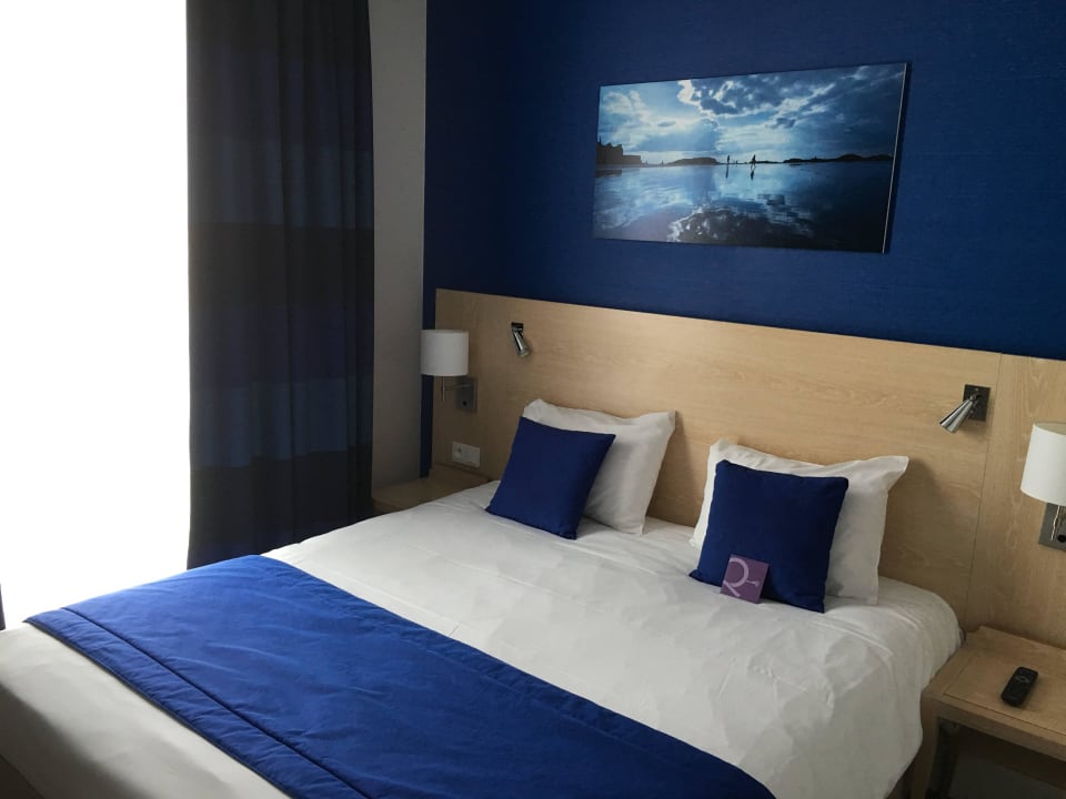 Zimmer im 2. OG mit seitlichem Meerblick Hotel Mercure Front de Mer