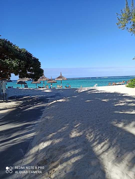Strand Crystals Beach Resort Belle Mare, a member of Radisson Individuals