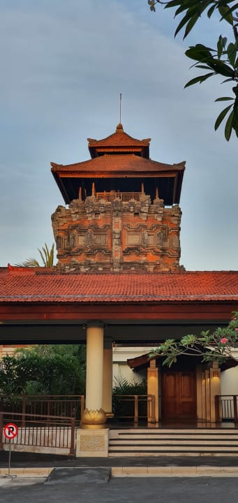 Außenansicht Nusa Dua Beach Hotel & Spa