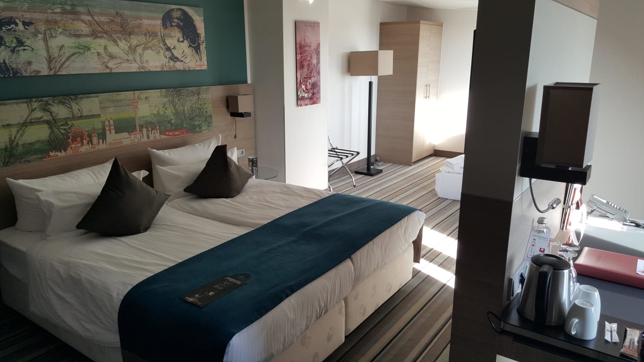 Juniorsuite  Leonardo Hotel Munich City Olympiapark