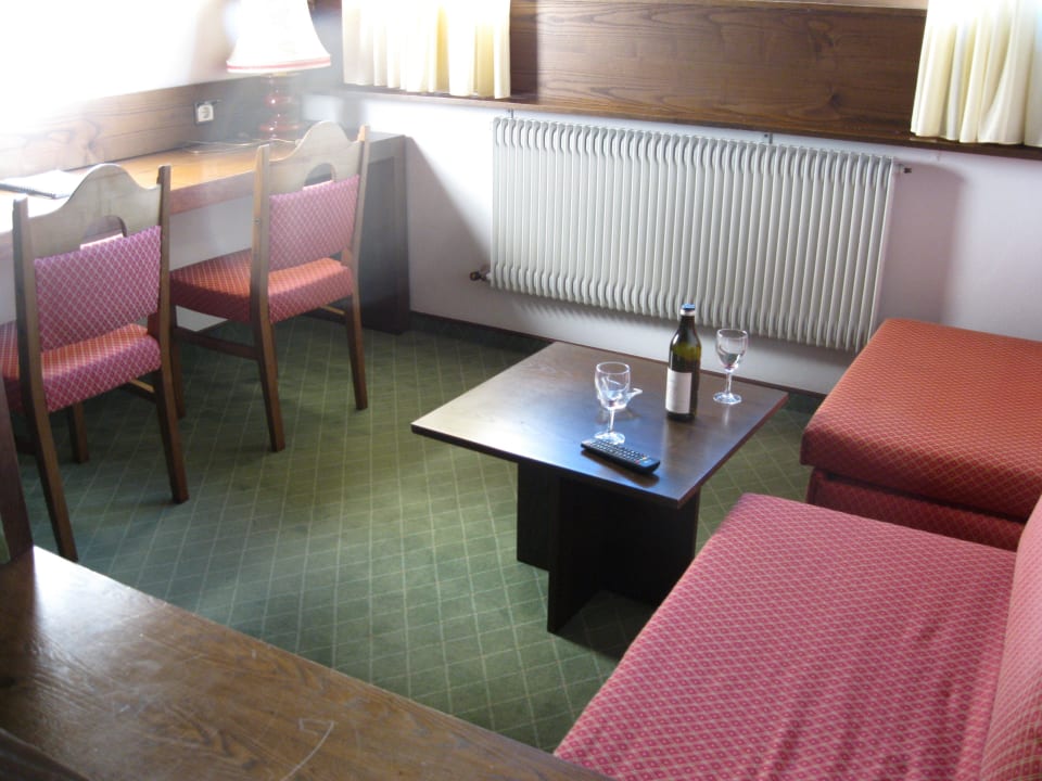 Sitzecke im Schlafzimmer Garni Hotel Katzenthalerhof