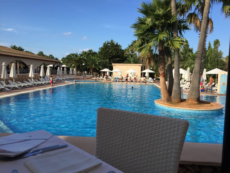 Pool beim Restaurant Hipotels Mediterraneo Club
