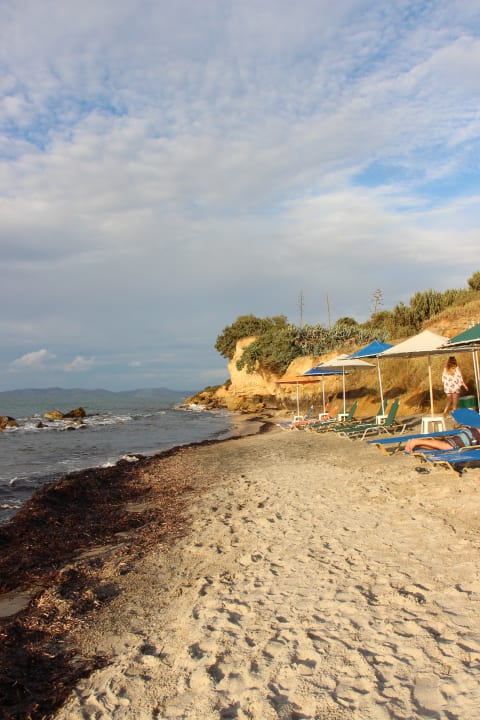 Strand Hotel Kouros Palace