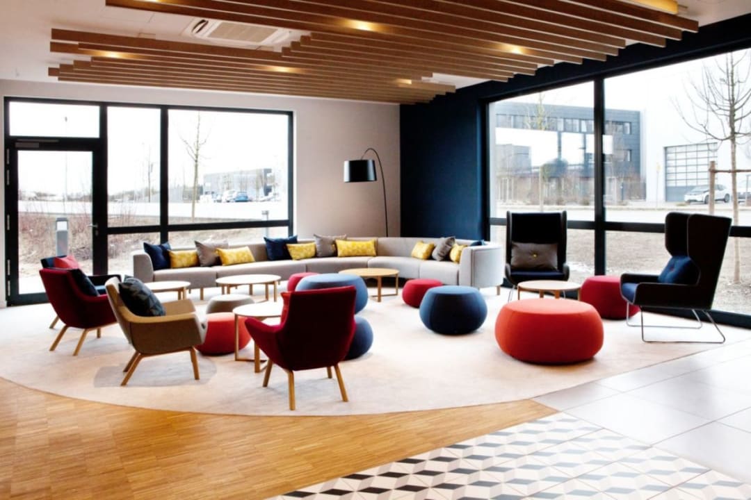 Lobby Holiday Inn Express Munich - Olching