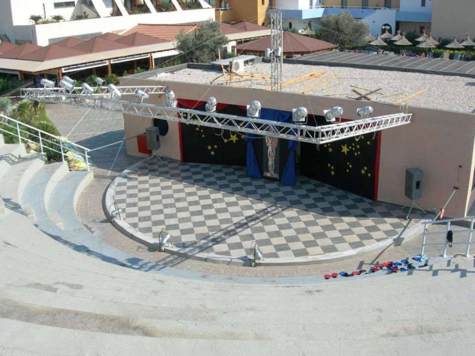 Die Showbühne Atlantica Mikri Poli Rhodes