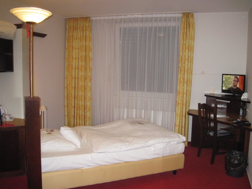 Einzelzimmer DORMERO Hotel Hannover-Langenhagen Airport