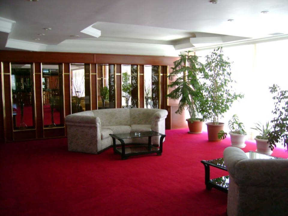 Aufenthaltsraum Grand Hotel Temizel