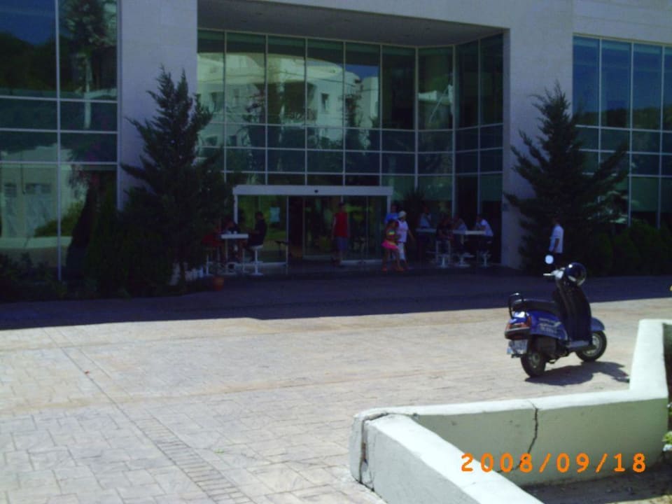 Hoteleingang Bodrum Holiday Resort & Spa