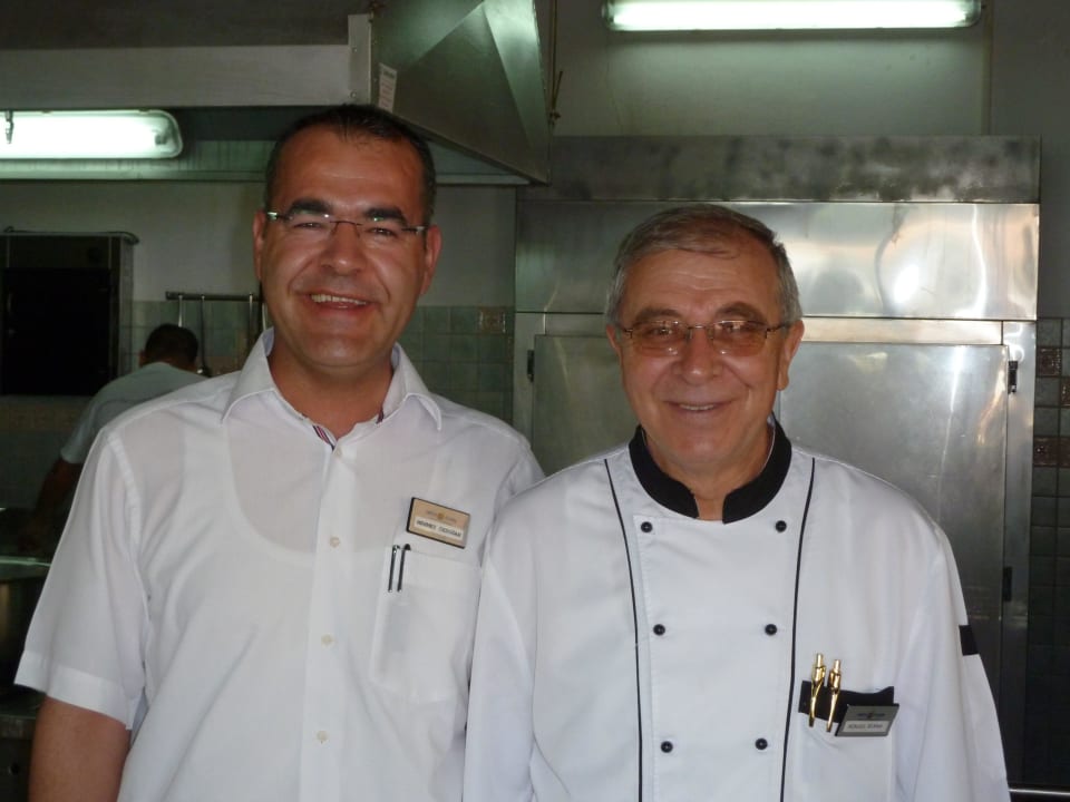 Oberkellner Mehmet mit meinem Lieblingskoch Hotel Defne Garden