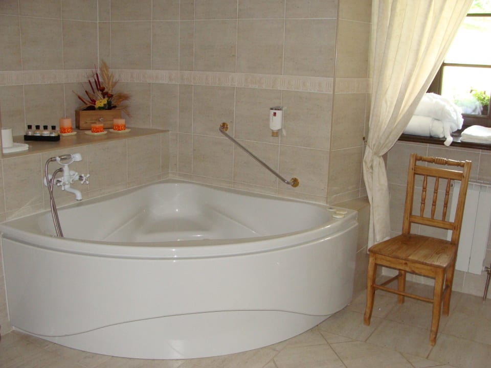 Rohová, vířivá vana Hotel Šiškův Mlýn