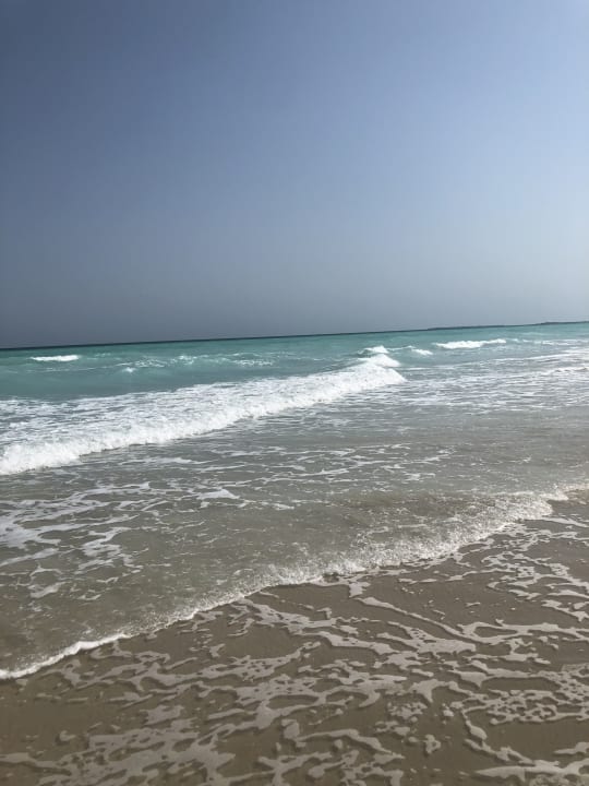 Strand Saadiyat Rotana Resort &  Villas