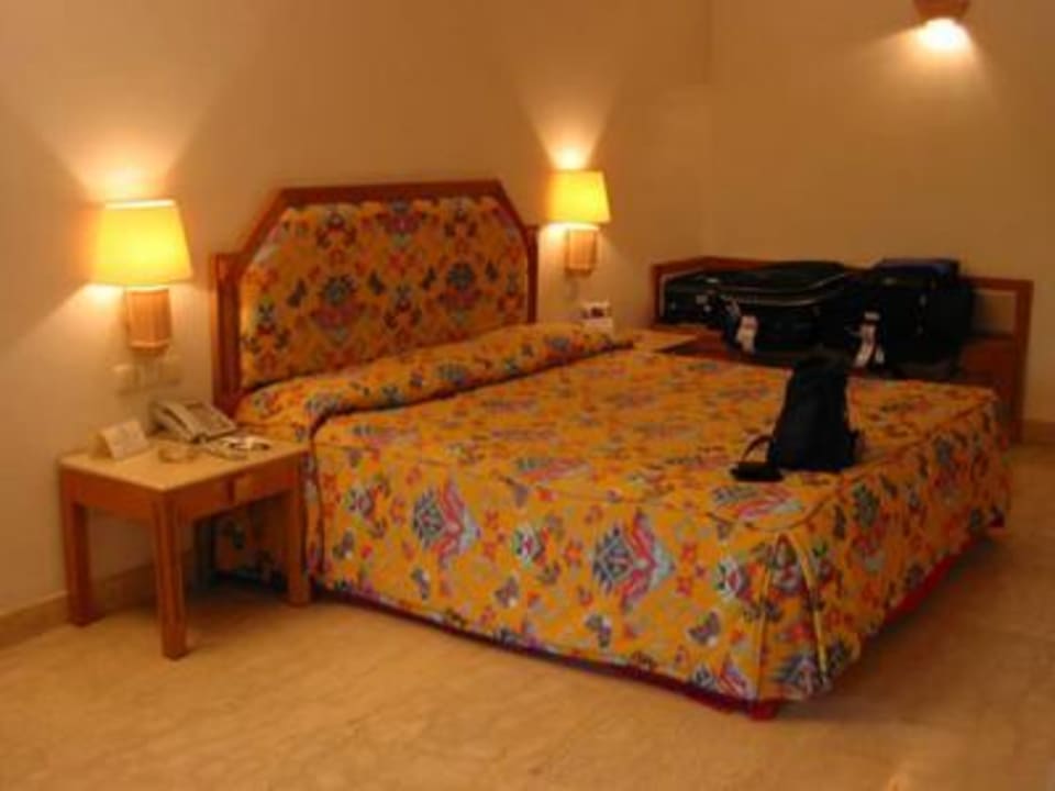 Zimmer mit Bett Continental Hotel Hurghada