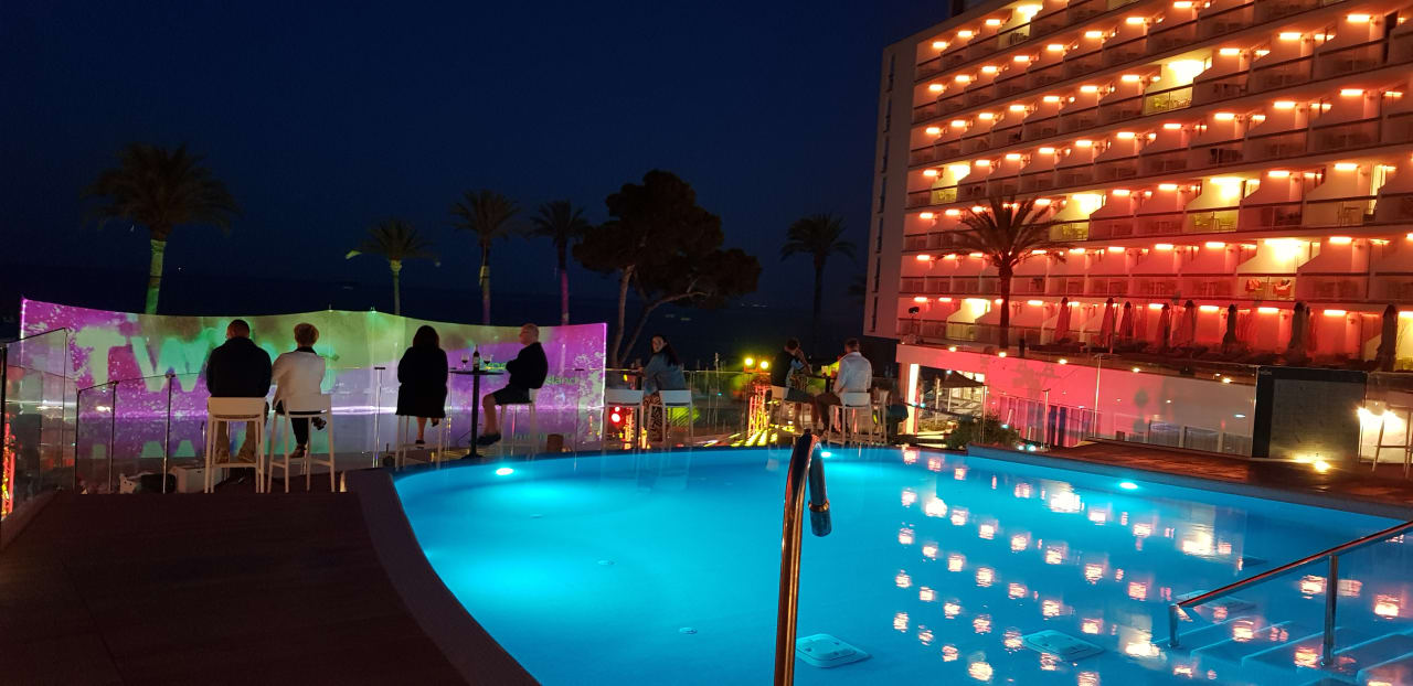 Pool The Ibiza Twiins