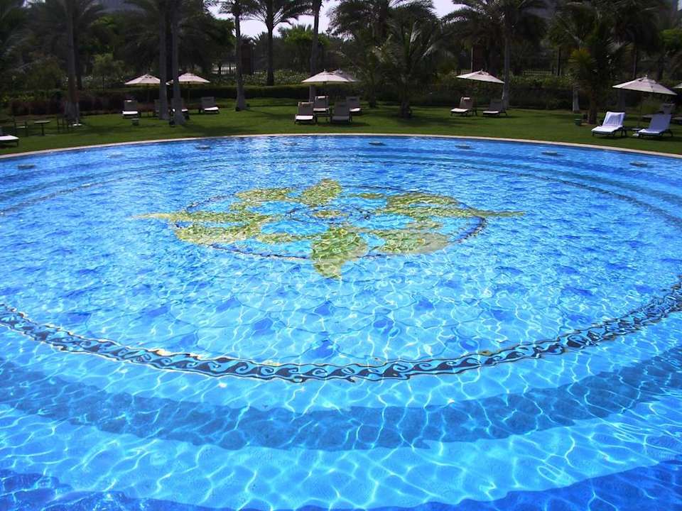 Toller Pool Emirates Palace Mandarin Oriental