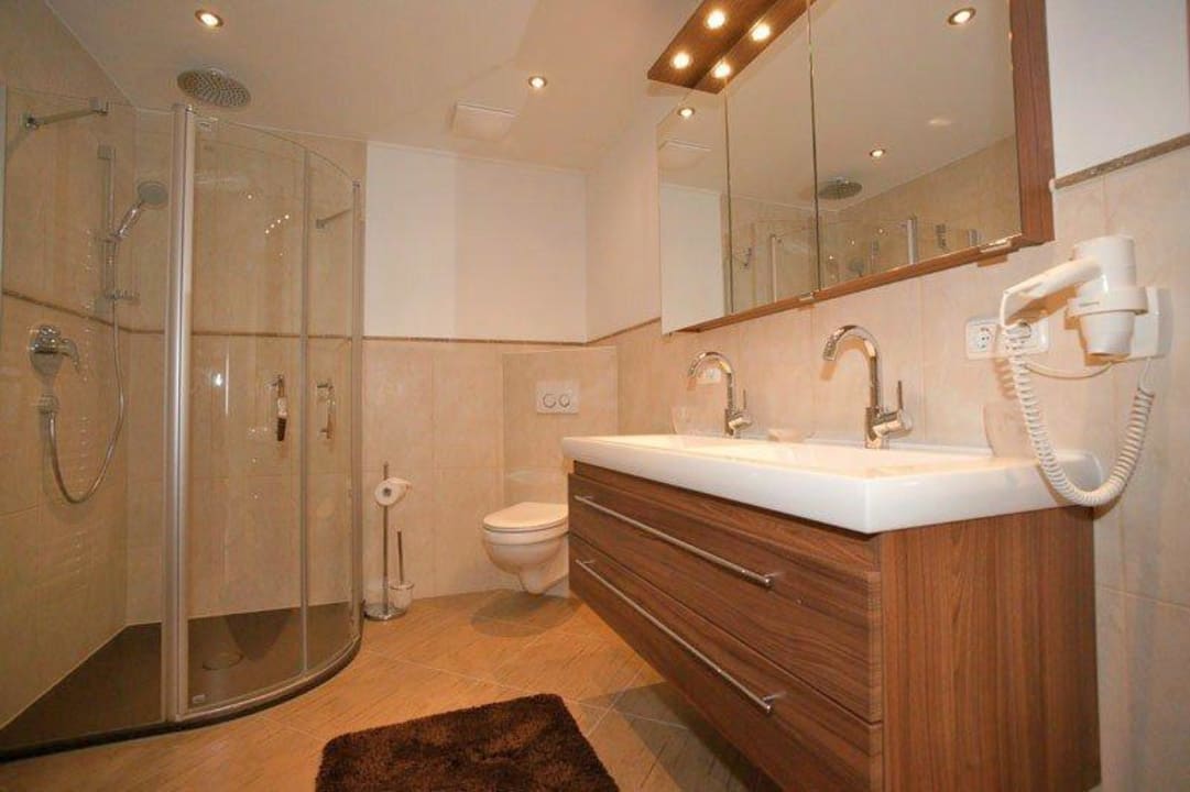 Badezimmer Ferienwohnung Pension Maier Schiestlhof