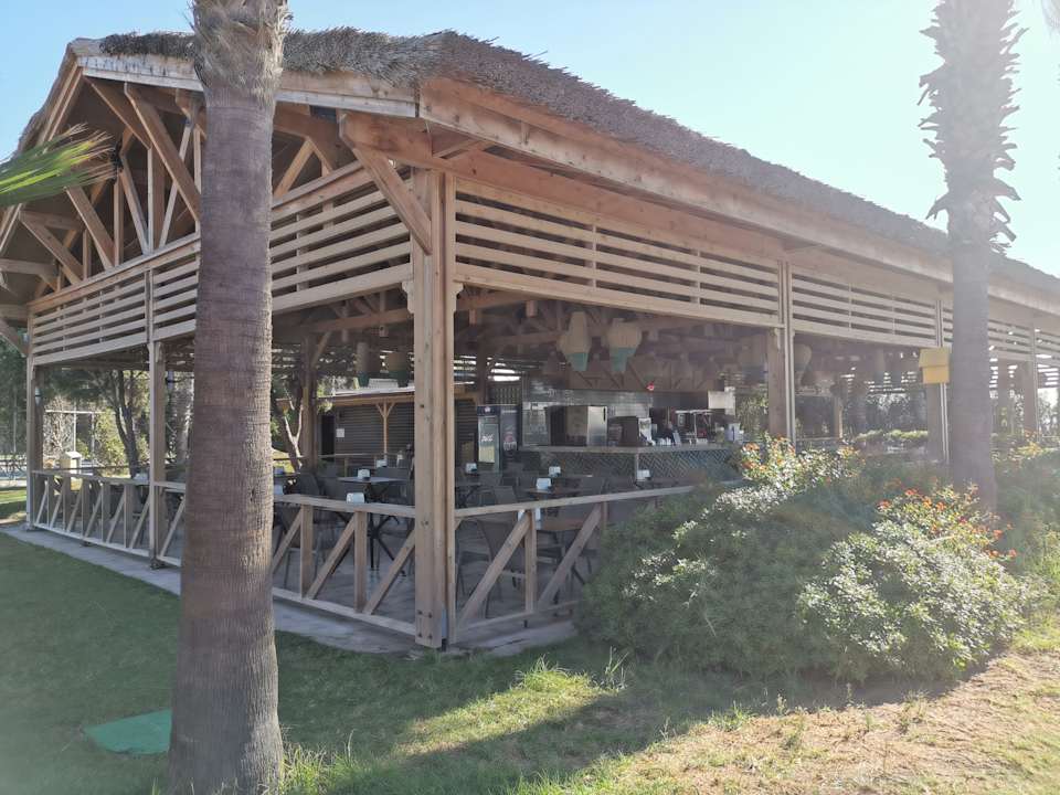 Gastro Saturn Palace Resort Hotel