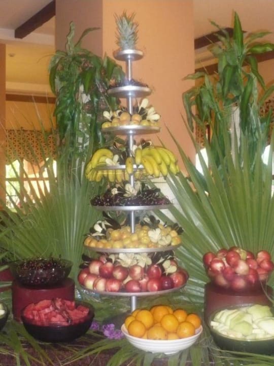 Obst am Abend Club Grand Aqua