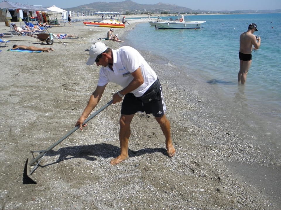 Strandmann Petros Atlantica Mikri Poli Rhodes