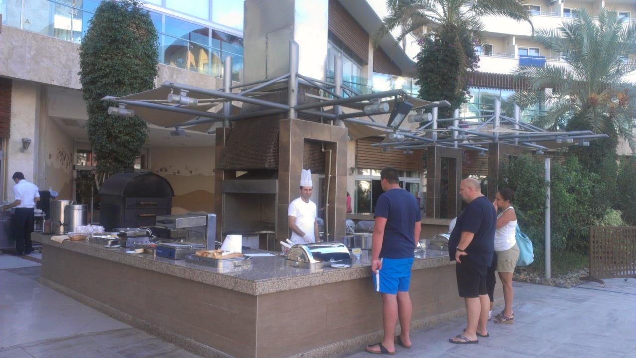 Hier wird Omlett gemacht Alaiye Resort & Spa