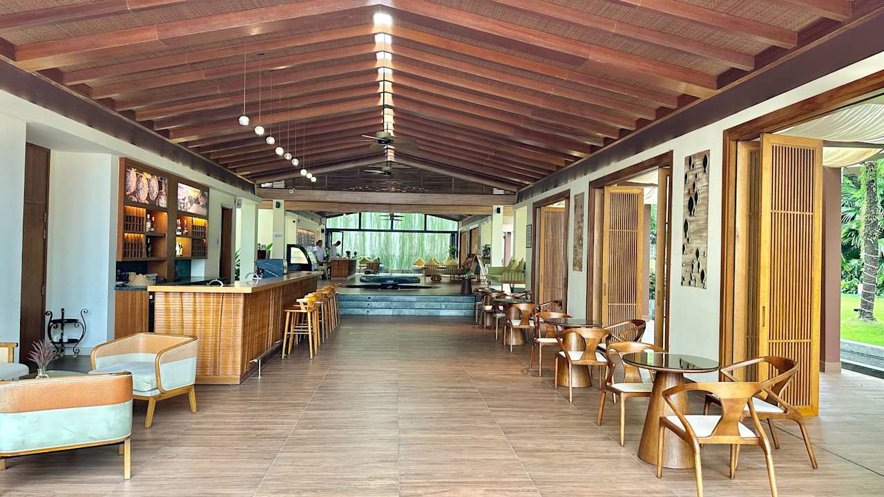 Lobby Dusit Princess Moonrise Beach Resort