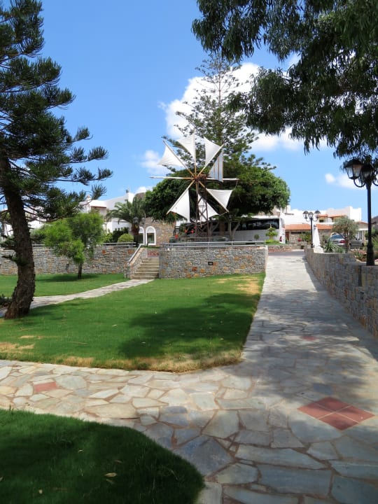 Außenansicht Alexander Beach Hotel & Village Resort