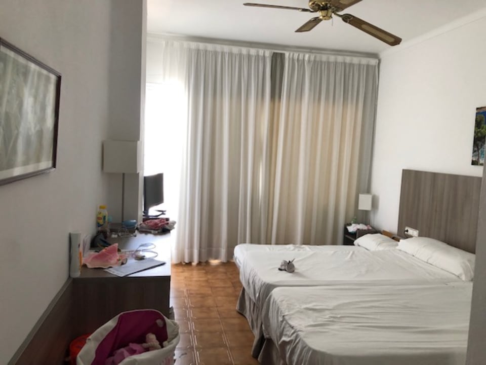 Zimmer Hotel Club S'Illot