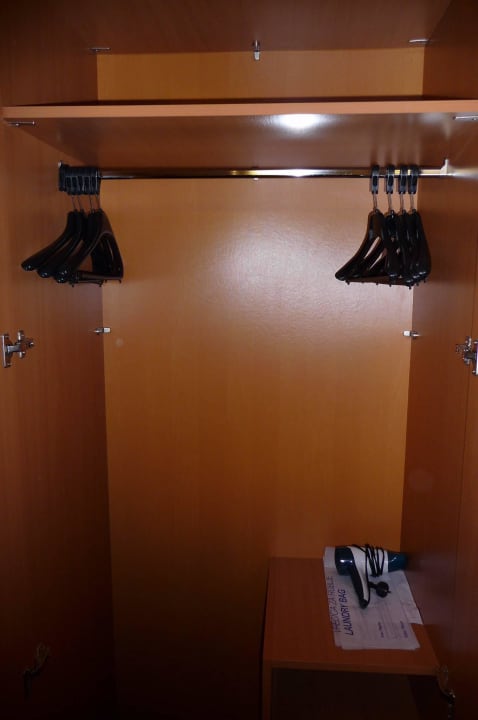 Schrank Sunny Krk by Valamar