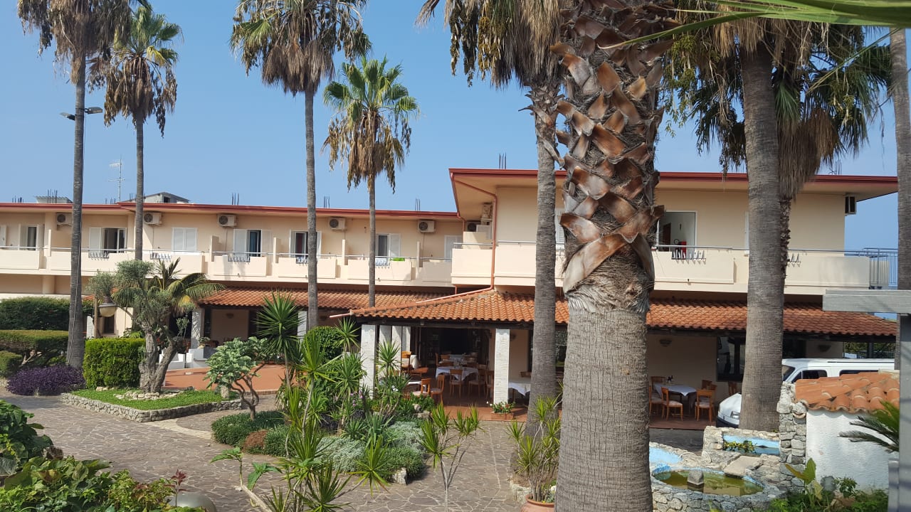 Außenansicht Hotel Calabrisella