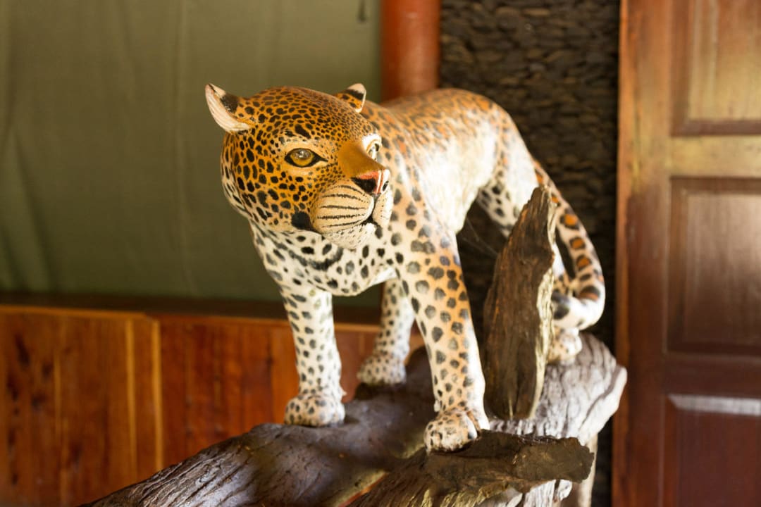 Deko im Hauptgebäude Royal Mara Safari Lodge