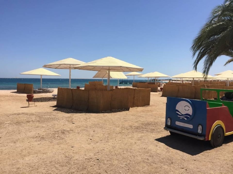 Strandabschnitt am Ostermontag Menaville Safaga