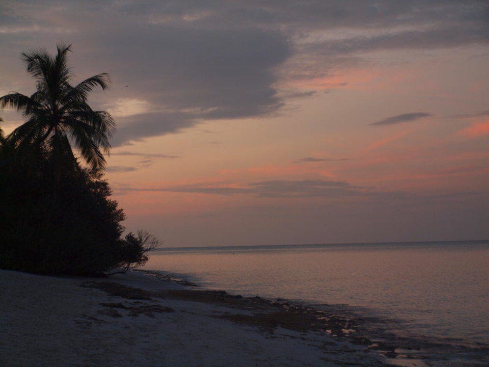 Strand Kuramathi Maldives