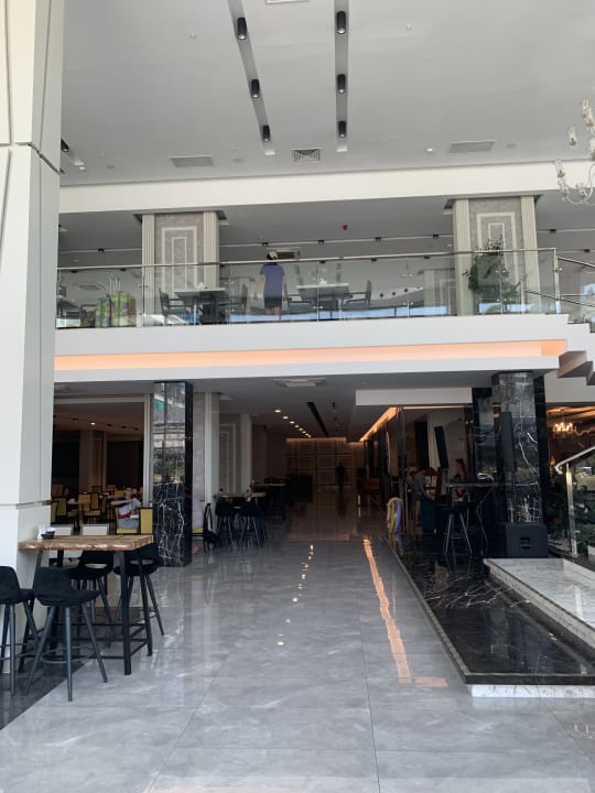 Zimmer Crystal Paraiso Aqua Collection