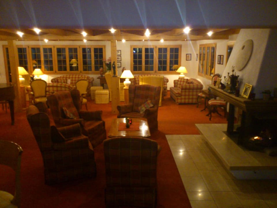 Lobby Waldhotel Doldenhorn & Landgasthof Ruedihus