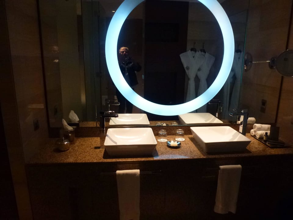 Bad Fairmont Bab Al Bahr