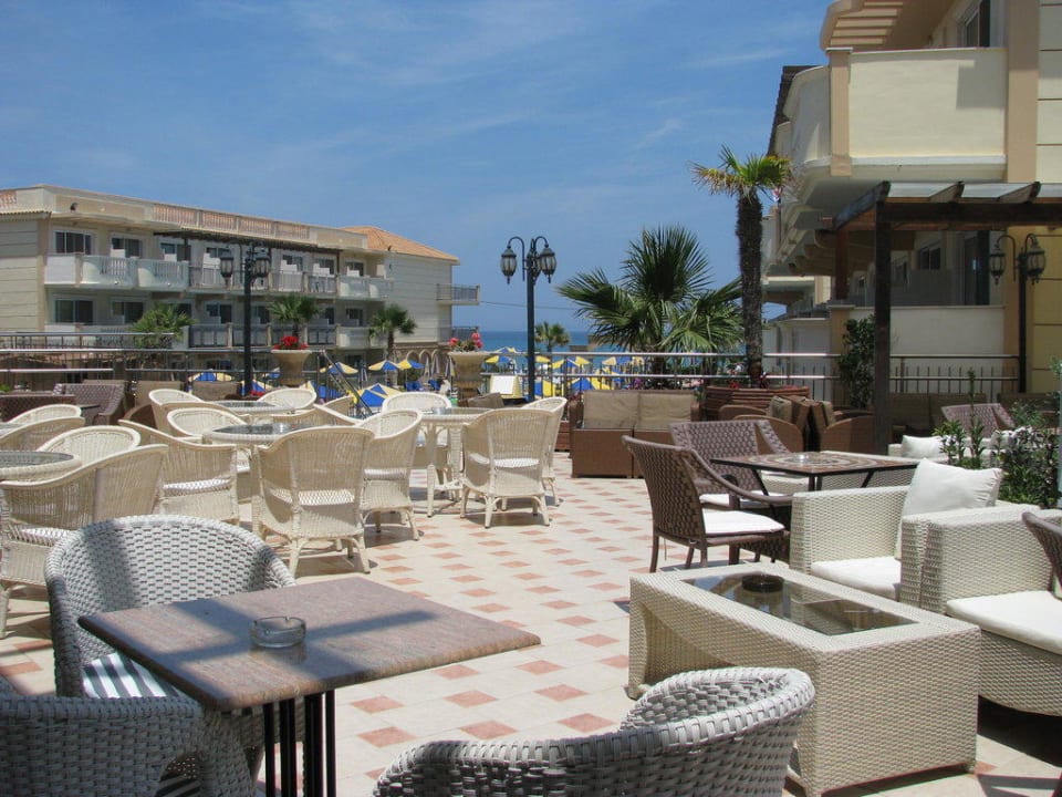 Taras z zejściem na basen TUI BLUE Zante Maris - Adults only