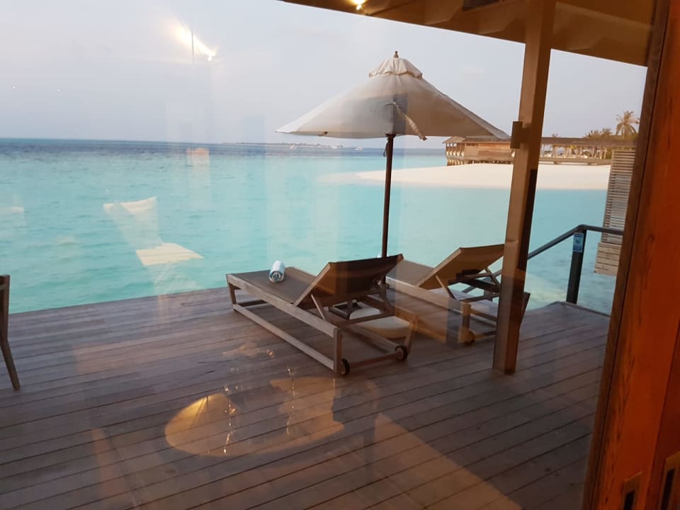 Ausblick Hurawalhi Island Resort Maldives