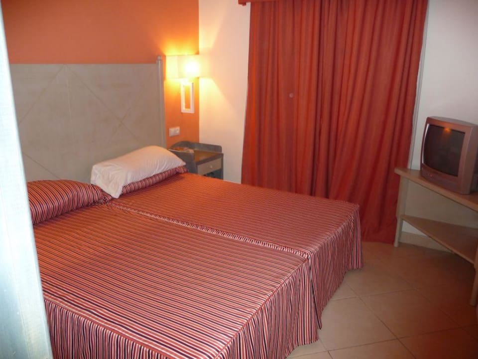 Schlafzimmer allsun App.-Hotel Albatros