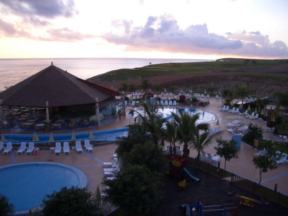 beheizter Pool und Poolbar H10 Playa Meloneras Horizons Collection