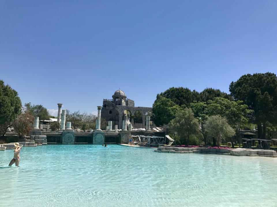 Pool Xanadu Resort Hotel